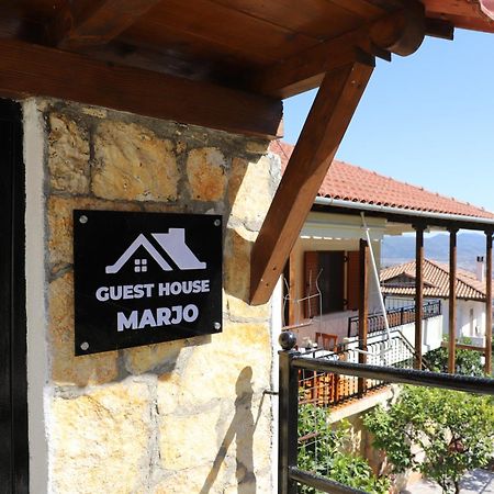 Guest House Marjo 培拉特 外观 照片